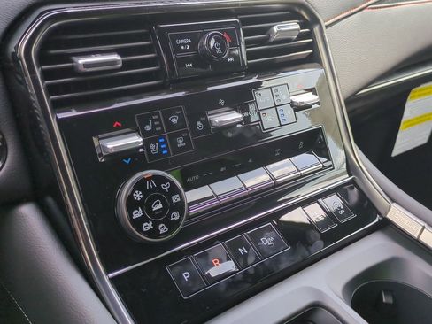 New 2025 Nissan Armada PRO-4X w/ Pro-4X Premium Package image 24