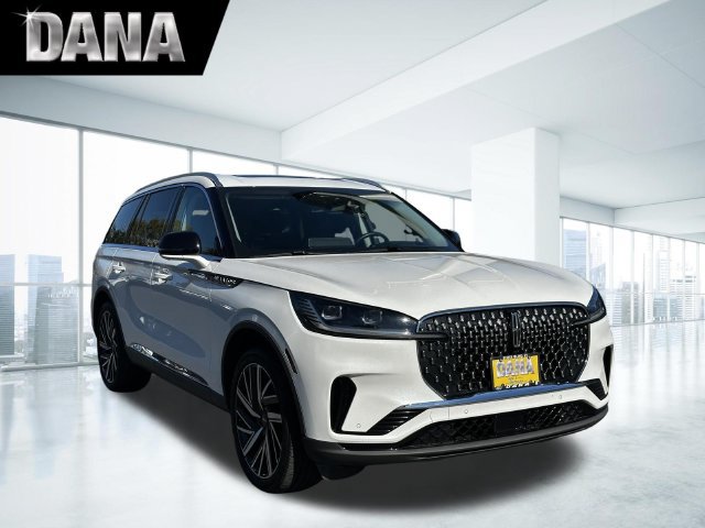 Certified 2025 Lincoln Aviator Reserve w/ Equipment Group 201A AWD/4WD image 1