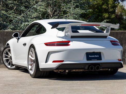 Used 2018 Porsche 911 GT3 RWD image 3