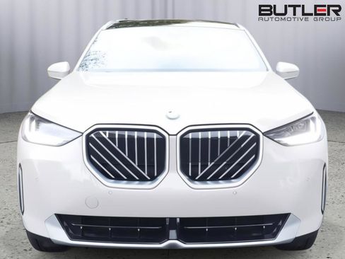 Used 2025 BMW X3 xDrive30i w/ Convenience Package image 3