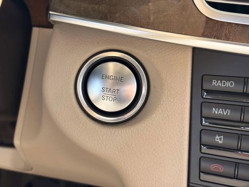 Used 2014 Mercedes-Benz E 350 4MATIC Sedan image 28