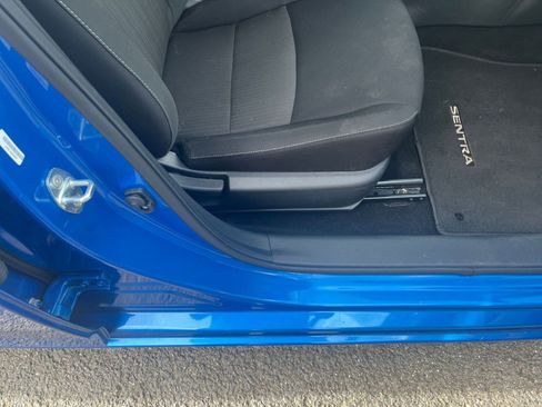 Used 2025 Nissan Sentra SV FWD image 24