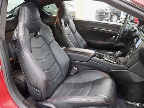 Used 2017 Maserati GranTurismo Sport image 27