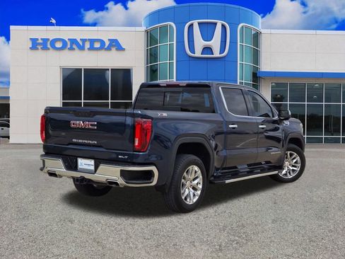 Used 2022 GMC Sierra 1500 SLT image 3