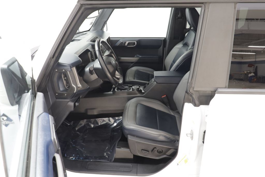 Used 2023 Ford Bronco Outer Banks AWD/4WD image 6