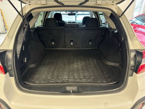 Used 2019 Subaru Outback 2.5i Premium AWD/4WD image 20