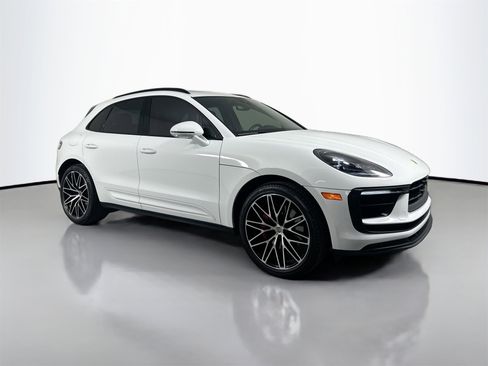 Used 2024 Porsche Macan S image 9