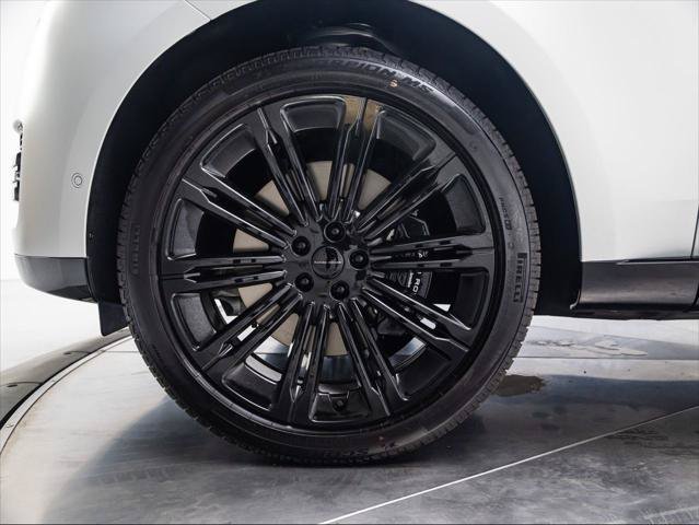 New 2026 Land Rover Range Rover SE AWD/4WD image 13