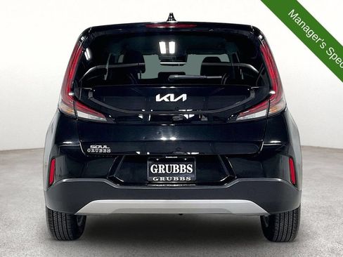Used 2025 Kia Soul LX w/ LX Technology Package FWD image 5