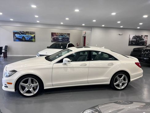Used 2014 Mercedes-Benz CLS 550 w/ Premium 1 Package image 4