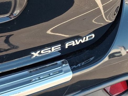Used 2022 Toyota Highlander XSE AWD/4WD image 26