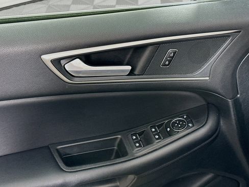 Used 2023 Ford Edge SEL image 15