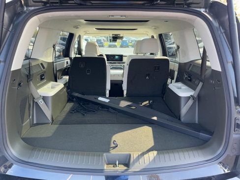 Certified 2025 Hyundai Santa Fe Calligraphy image 6