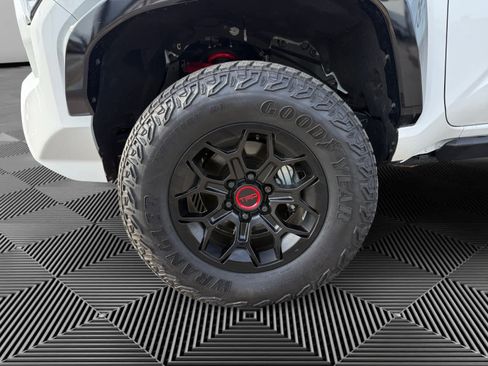 Used 2025 Toyota Tacoma TRD Pro image 9