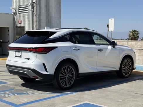 New 2026 Lexus RX 450h AWD image 12