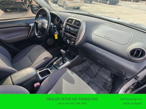Used 2005 Toyota RAV4 4WD image 19