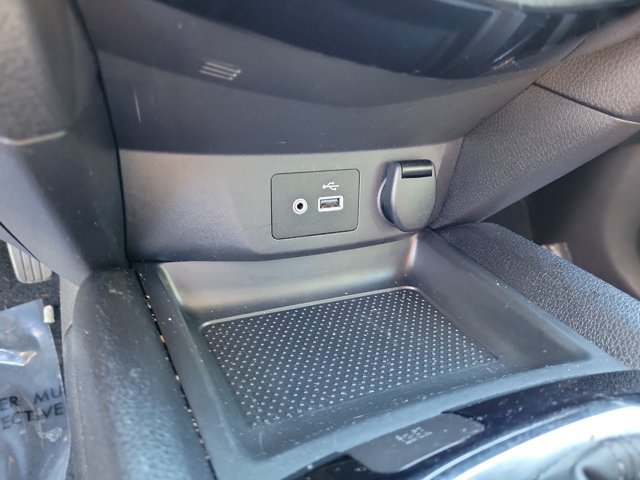 Used 2022 Nissan Rogue Sport S FWD image 31