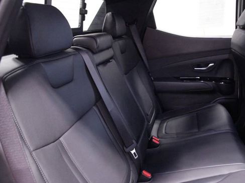 Used 2025 Hyundai Santa Cruz SEL image 18