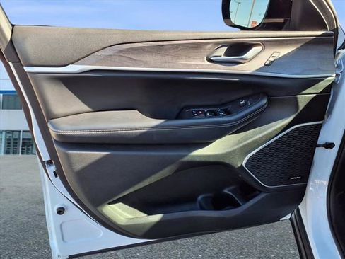 Used 2022 Jeep Grand Cherokee L Limited image 23