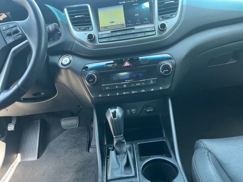 Used 2018 Hyundai Tucson Limited w/ Ultimate Package 02 FWD image 11