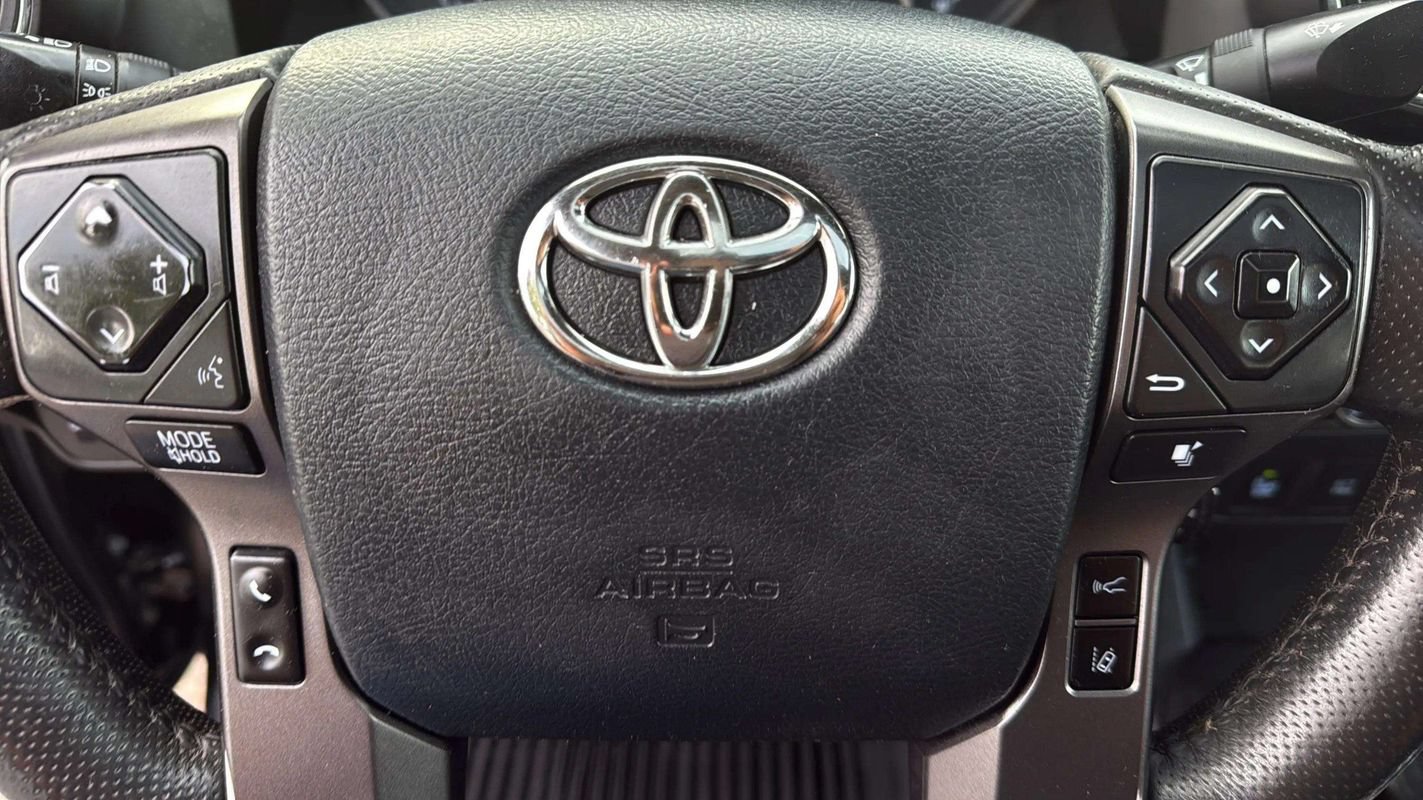 Used 2019 Toyota Tacoma TRD Pro AWD/4WD image 13
