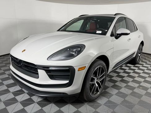 New 2026 Porsche Macan image 1