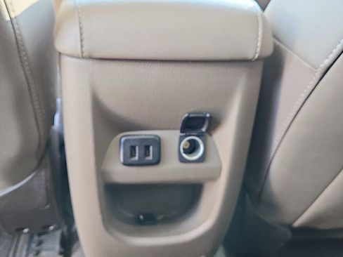 Used 2016 GMC Canyon SLT w/ Driver Alert Package image 32