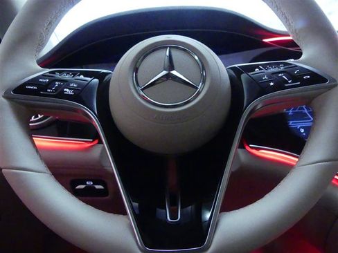 Used 2024 Mercedes-Benz EQS 450+ Sedan image 22
