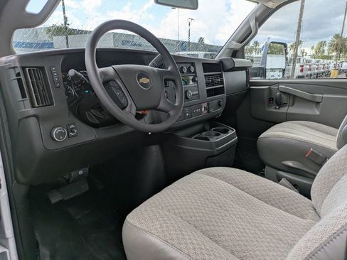 New 2025 Chevrolet Express 3500 w/ Power Convenience Package image 17