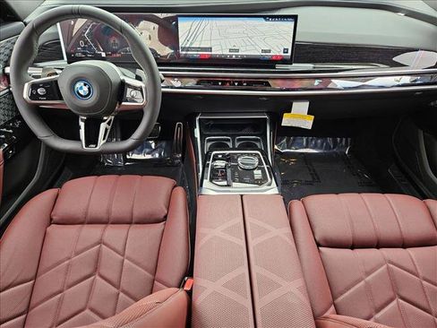 New 2026 BMW 750e xDrive AWD/4WD image 15