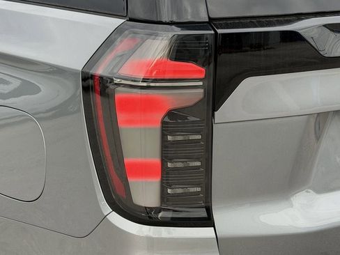 New 2026 Chevrolet Tahoe High Country image 8