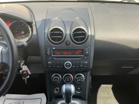 Used 2010 Nissan Rogue SL AWD/4WD image 21