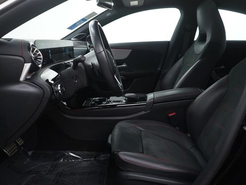 Used 2021 Mercedes-Benz CLA 250 CLA 250 image 15