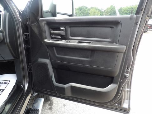 Used 2023 RAM 5500 Tradesman w/ Chrome Appearance Group AWD/4WD image 38