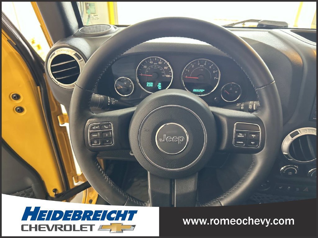 Used 2015 Jeep Wrangler Sahara w/ Connectivity Group AWD/4WD image 19