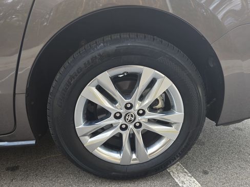 Certified 2021 Toyota Sienna Limited image 35