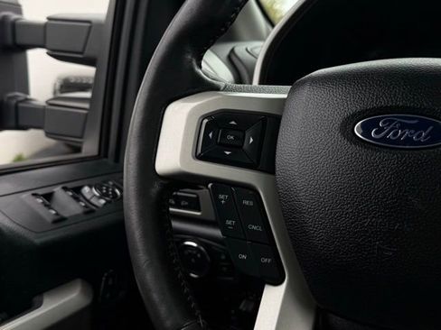 Used 2017 Ford F250 Lariat w/ Lariat Ultimate Package AWD/4WD image 12