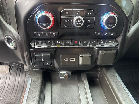Used 2022 GMC Sierra 2500 Denali w/ Denali Ultimate Package AWD/4WD image 19