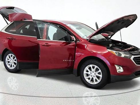 Used 2018 Chevrolet Equinox LT FWD image 11