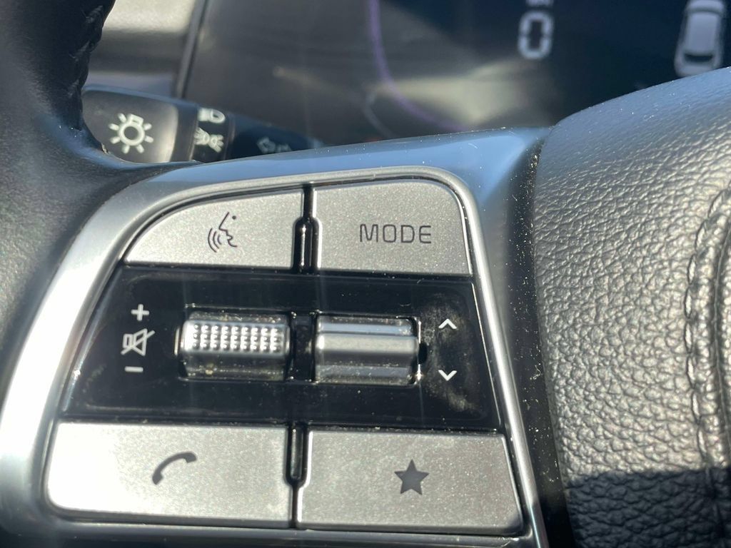 Used 2025 Kia Telluride S FWD image 33