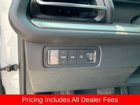 Used 2024 Chevrolet Traverse LS AWD/4WD image 9