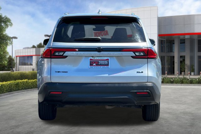 Used 2024 Toyota Grand Highlander AWD Hybrid image 6
