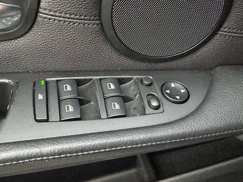 Used 2010 BMW 535i xDrive Sedan image 18