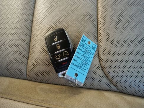 Used 2020 RAM 1500 Laramie image 38