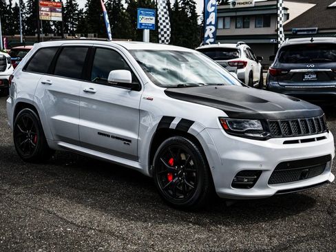Used 2019 Jeep Grand Cherokee SRT AWD/4WD image 5