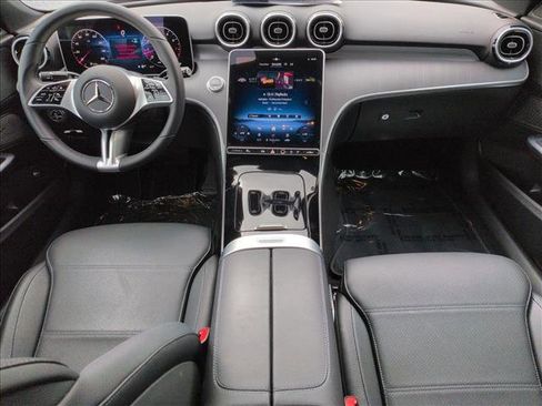 Used 2025 Mercedes-Benz C 300 Sedan image 18