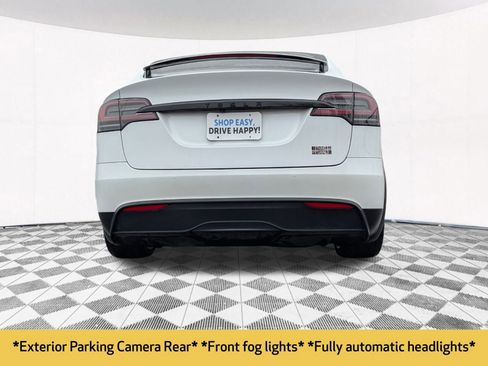 Used 2022 Tesla Model X Plaid image 12