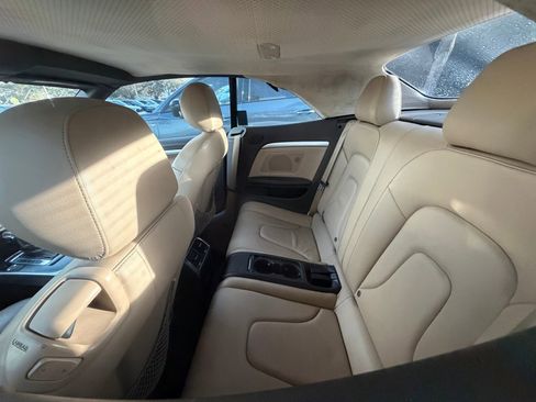 Used 2013 Audi A5 2.0T Premium image 8