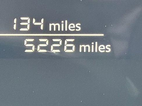 Used 2025 Nissan Kicks SV image 22