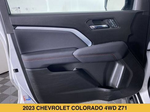 Certified 2023 Chevrolet Colorado Z71 w/ Z71 Convenience Package 2 AWD/4WD image 11